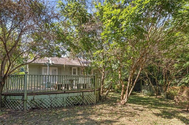 8712 WAVERLY Avenue, Kansas City, KS 66109