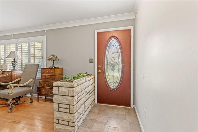 8712 WAVERLY Avenue, Kansas City, KS 66109