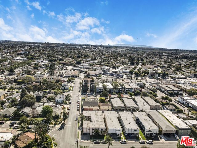 3945 Frances Avenue, Los Angeles, CA 90066
