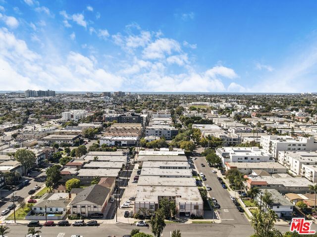 3945 Frances Avenue, Los Angeles, CA 90066