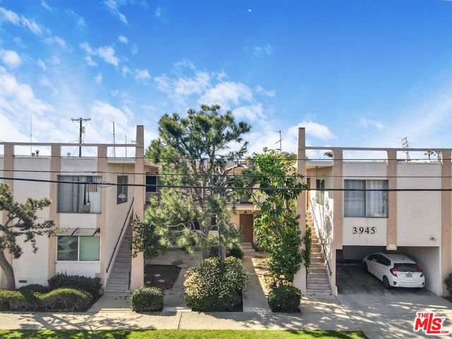 3945 Frances Avenue, Los Angeles, CA 90066