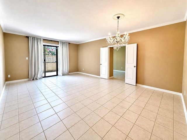 2400 N Braeswood Boulevard 107, Houston, TX 77030
