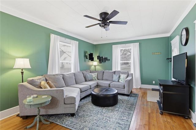 126 S OAK Street, Gardner, KS 66030