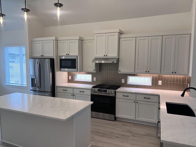 2415 Garden Arbor, Tomball, TX 77375