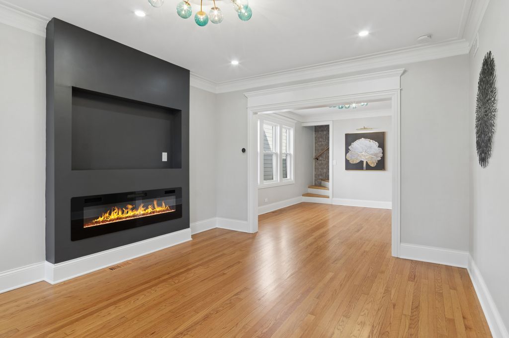 4533 N Karlov Avenue, Chicago, IL 60630 — photo 3