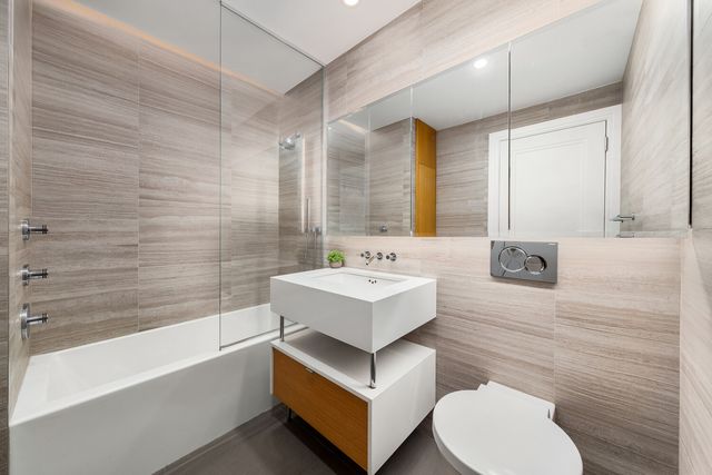 318 E 81st St Apt 6, New York City, NY 10028