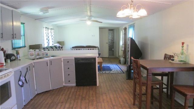 694 Lake Shore Avenue, Lexington, NC 27292