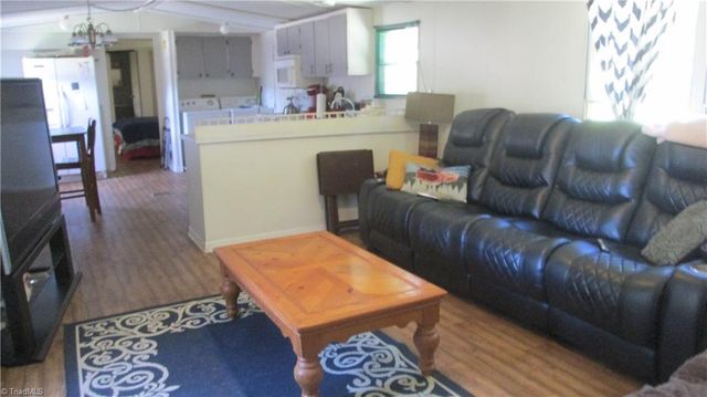 694 Lake Shore Avenue, Lexington, NC 27292