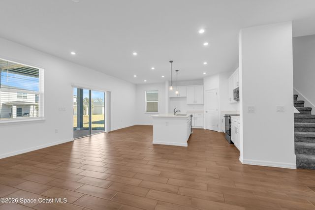 876 Castleford Avenue NE, Palm Bay, FL 32905