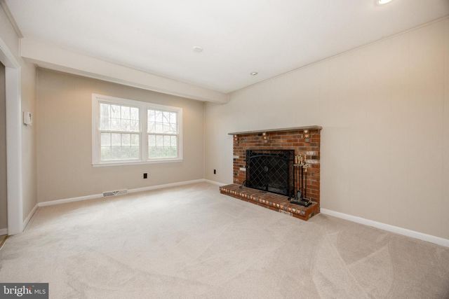 401 BAKER LN, Coatesville, PA 19320