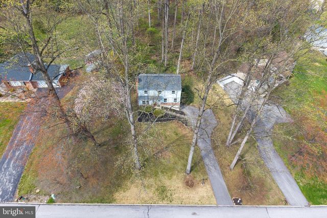 401 BAKER LN, Coatesville, PA 19320