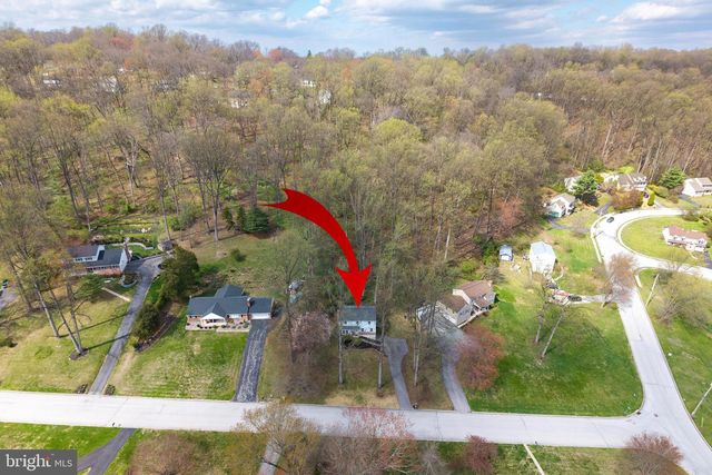 401 BAKER LN, Coatesville, PA 19320