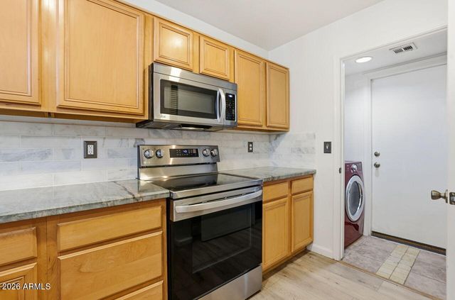 7505 W KRISTAL Way, Glendale, AZ 85308