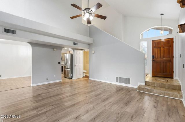 7505 W KRISTAL Way, Glendale, AZ 85308