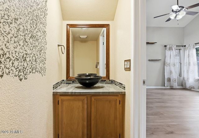 7505 W KRISTAL Way, Glendale, AZ 85308