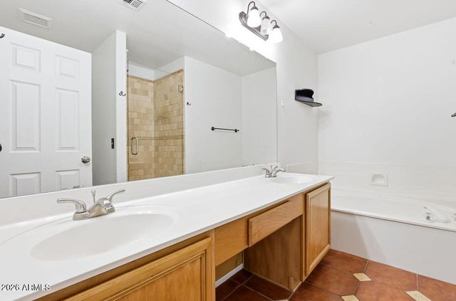 7505 W KRISTAL Way, Glendale, AZ 85308