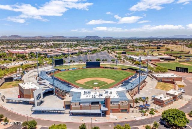 7505 W KRISTAL Way, Glendale, AZ 85308