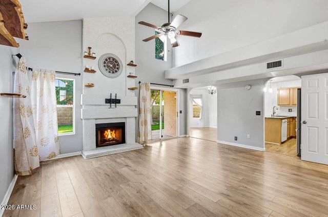 7505 W KRISTAL Way, Glendale, AZ 85308