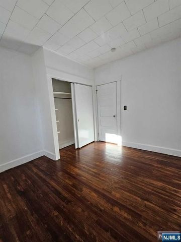 482 Sterling Place 1st Floor, Ridgewood, NJ 07450