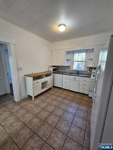 482 Sterling Place 1st Floor, Ridgewood, NJ 07450