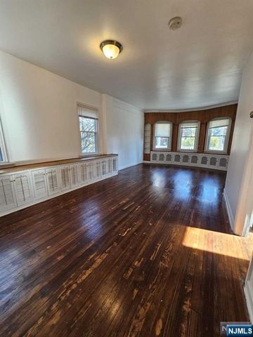 482 Sterling Place 1st Floor, Ridgewood, NJ 07450