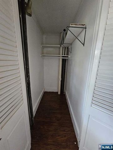 482 Sterling Place 1st Floor, Ridgewood, NJ 07450