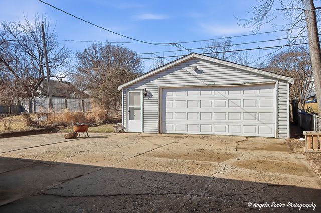2304 Dickey Avenue, North Chicago, IL 60064