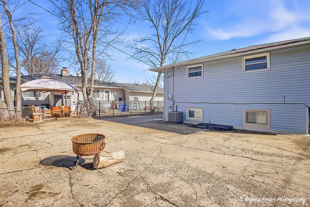 2304 Dickey Avenue, North Chicago, IL 60064