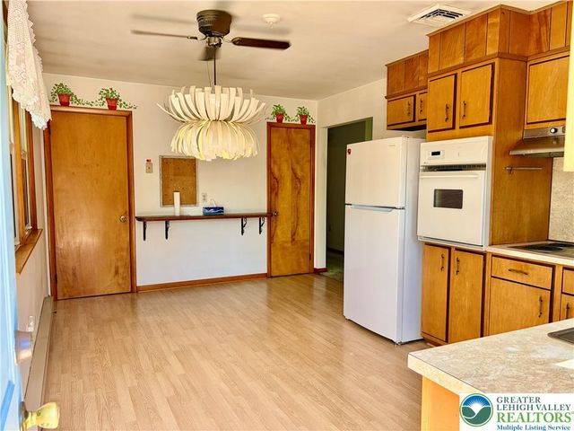 979 Dogwood Lane, Coopersburg Boro, PA 18036