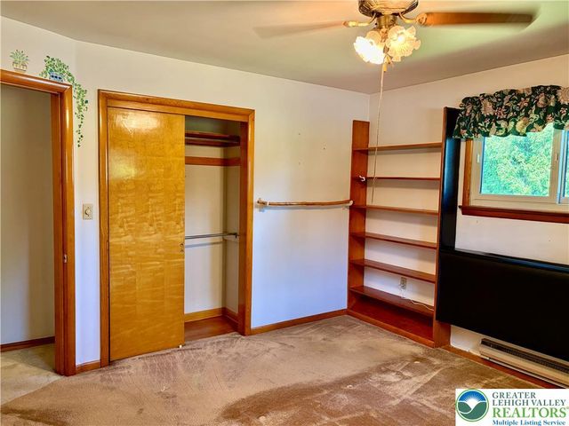 979 Dogwood Lane, Coopersburg Boro, PA 18036