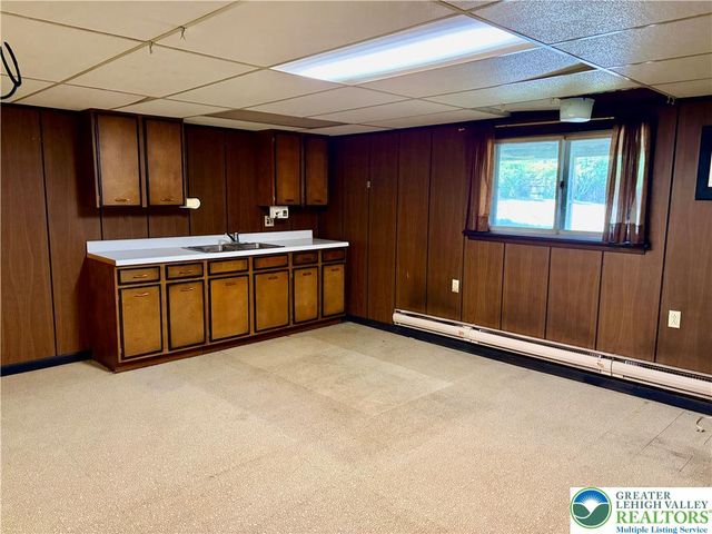 979 Dogwood Lane, Coopersburg Boro, PA 18036