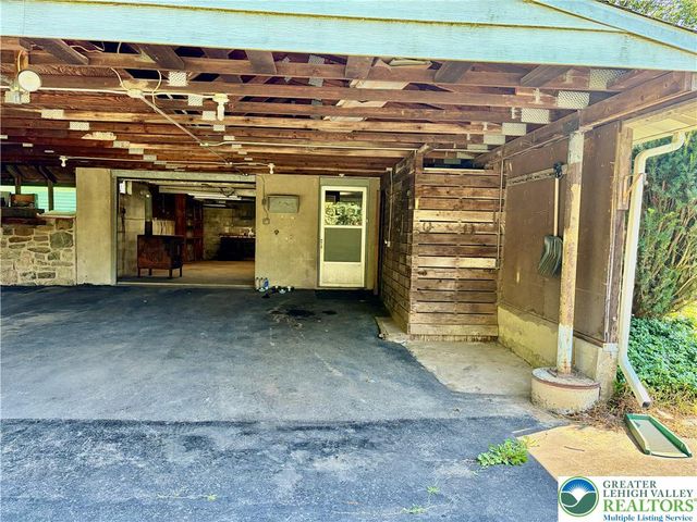 979 Dogwood Lane, Coopersburg Boro, PA 18036