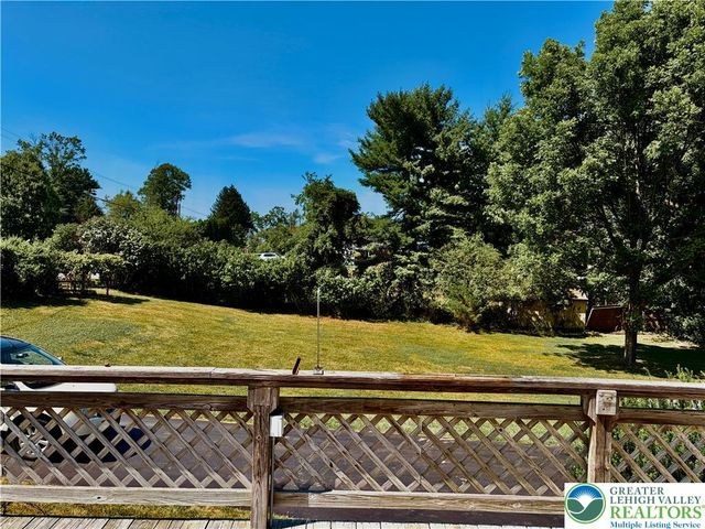 979 Dogwood Lane, Coopersburg Boro, PA 18036