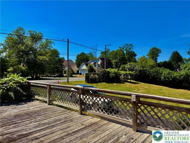 979 Dogwood Lane, Coopersburg Boro, PA 18036