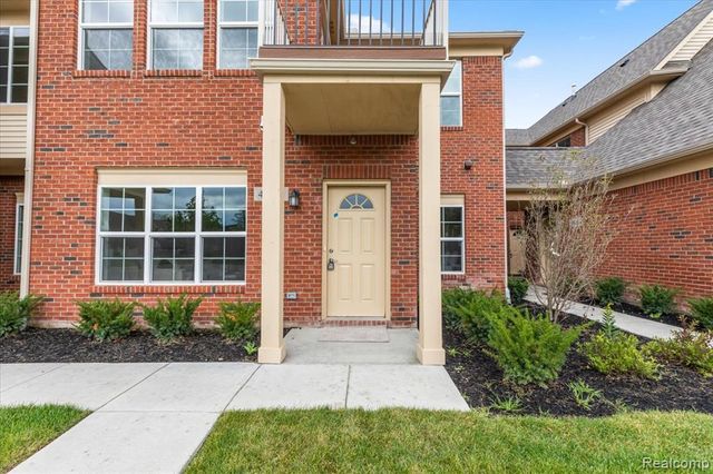 48504 Bridge Way 562, Canton, MI 48188