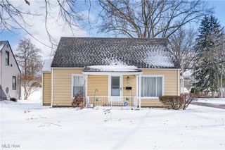 3731 Hopkins Road, Youngstown, OH 44511