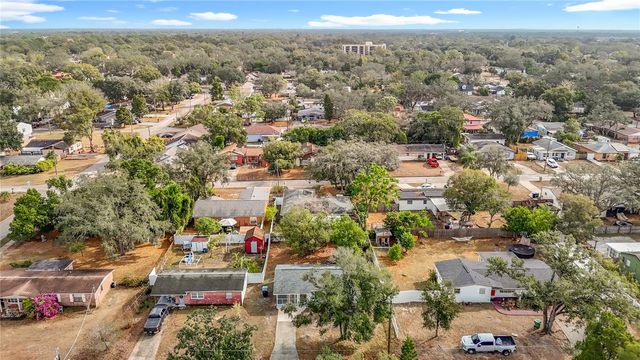 10017 N HARTTS DRIVE, Tampa, FL 33617