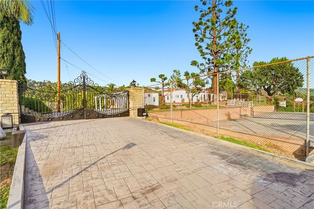 1847 N Descanso, La Habra Heights, CA 90631