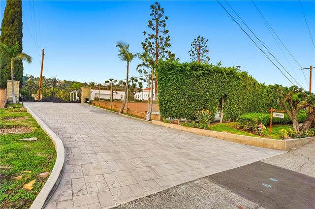 1847 N Descanso, La Habra Heights, CA 90631