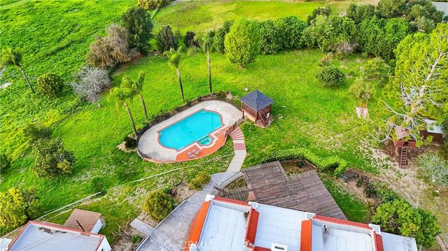 1847 N Descanso, La Habra Heights, CA 90631
