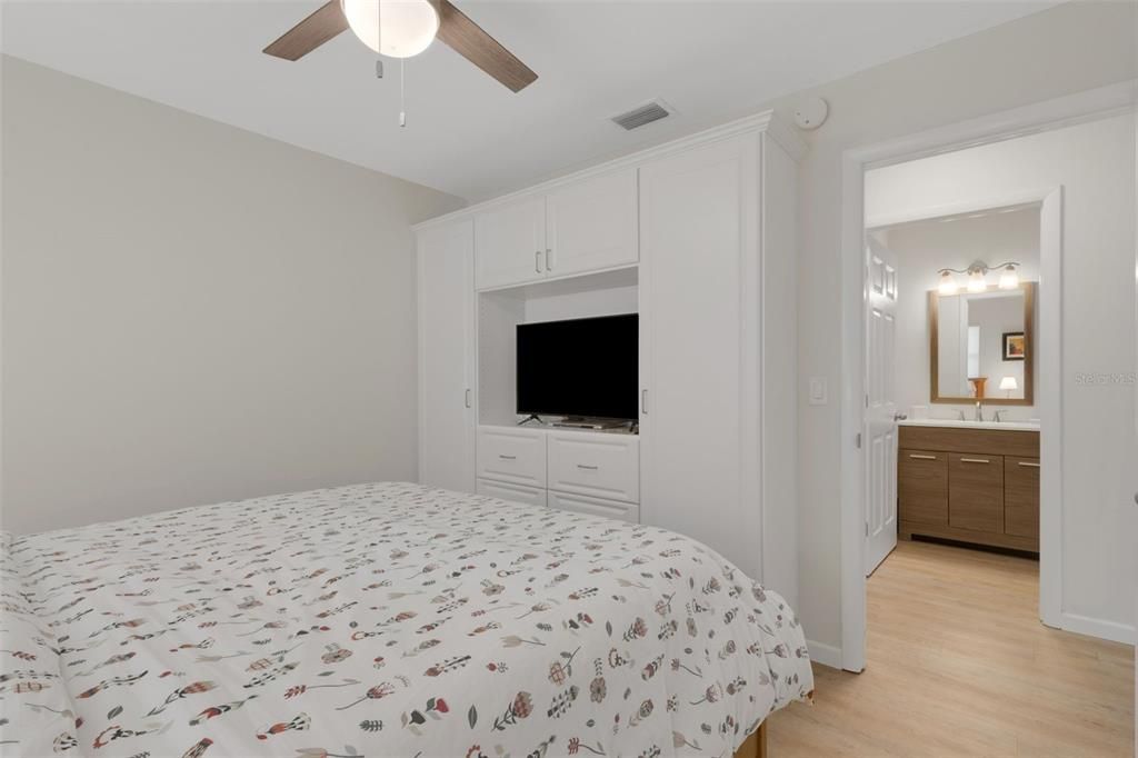 Image 33 of property listing at 1211 TIMBERBROOKE DRIVE, Palm Harbor, FL 34684