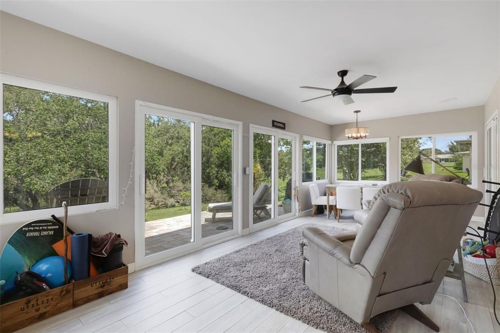Image 38 of property listing at 1211 TIMBERBROOKE DRIVE, Palm Harbor, FL 34684