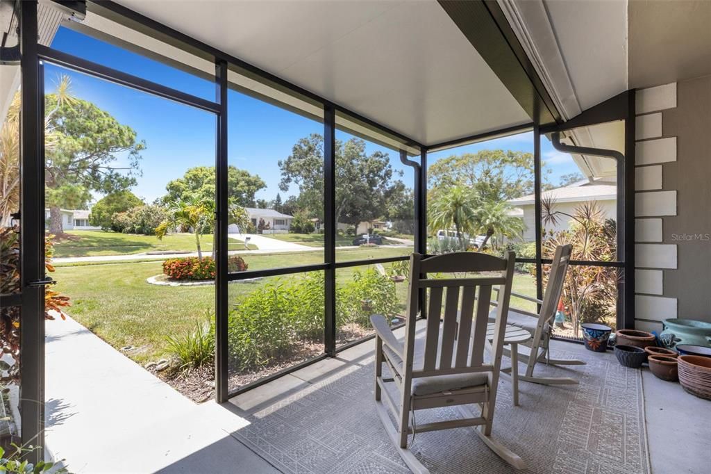 Image 5 of property listing at 1211 TIMBERBROOKE DRIVE, Palm Harbor, FL 34684