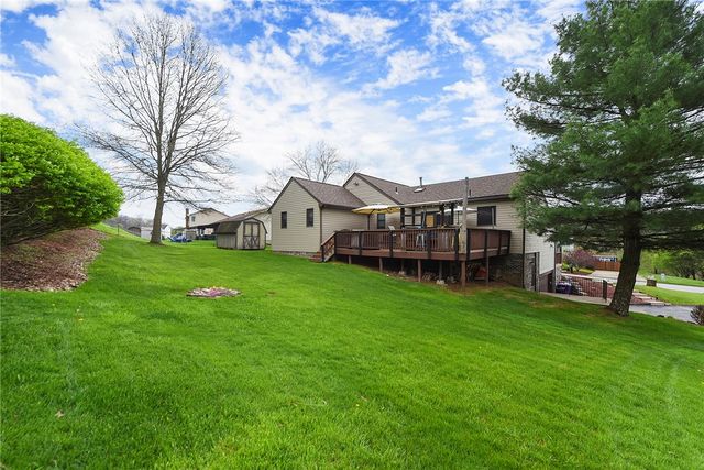 21 Ross Hollow Rd, Plum Boro, PA 15239