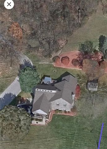 21 Ross Hollow Rd, Plum Boro, PA 15239