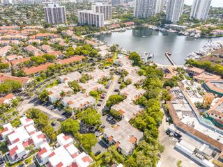 3578 Magellan Circle 2323, Aventura, FL 33180