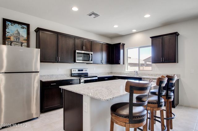 897 W Calle El Acuario, Sahuarita, AZ 85629