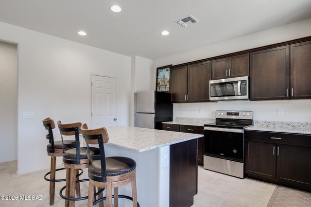 897 W Calle El Acuario, Sahuarita, AZ 85629