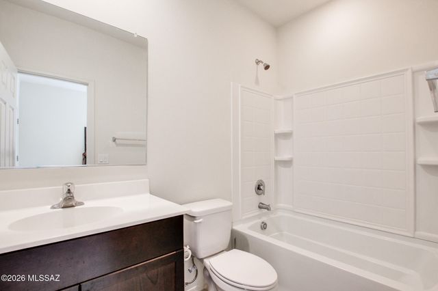 897 W Calle El Acuario, Sahuarita, AZ 85629