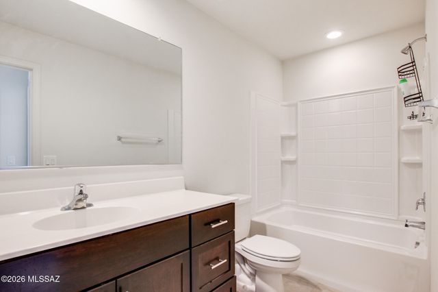 897 W Calle El Acuario, Sahuarita, AZ 85629